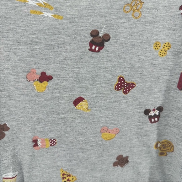 Disney Parks exclusive t-shirt allover print Disney inspired snacks food icon - Picture 3 of 5